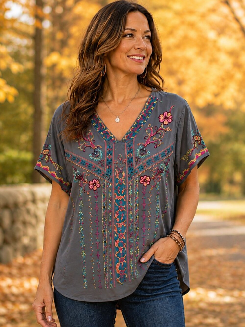 AVANI DEL AMOUR Short Slve V-Neck Grey Full Embroidery Front & Back Tunic NWT XL